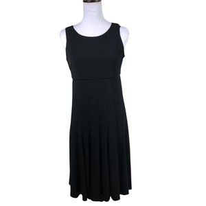 Jessica Howard Sleeveless Black Dress with Pleated Skirts size 8 Peti